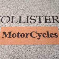 Logog Hollister