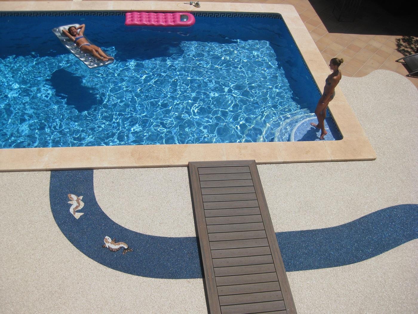Poolumrandung